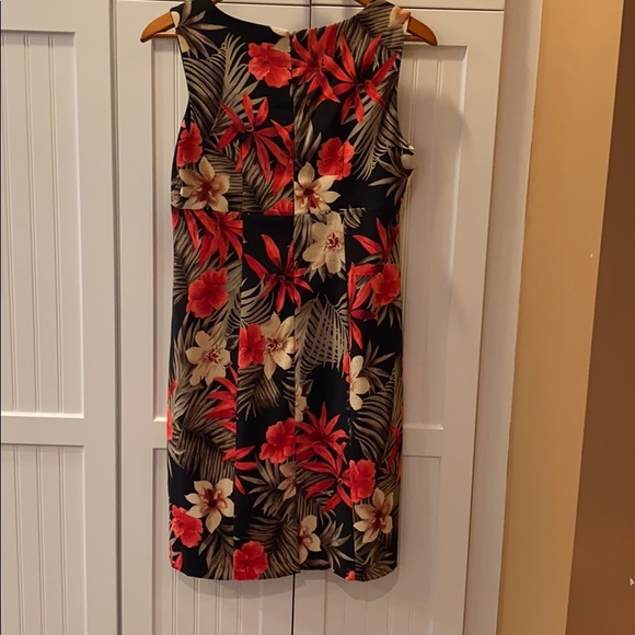 Knock out day-to-evening dress - Picture 3 of 7